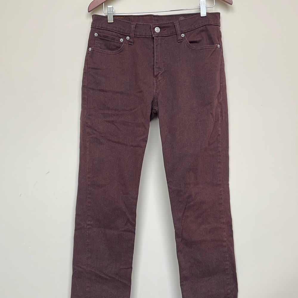 Maroon Levi’s 511